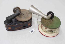 German tinplate Kiddy Phone and Bingola 1 phonograph (2).