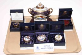 Royal Worcester Heritage Collection vase and five Royal Worcester Connoisseur Collection boxes (6).