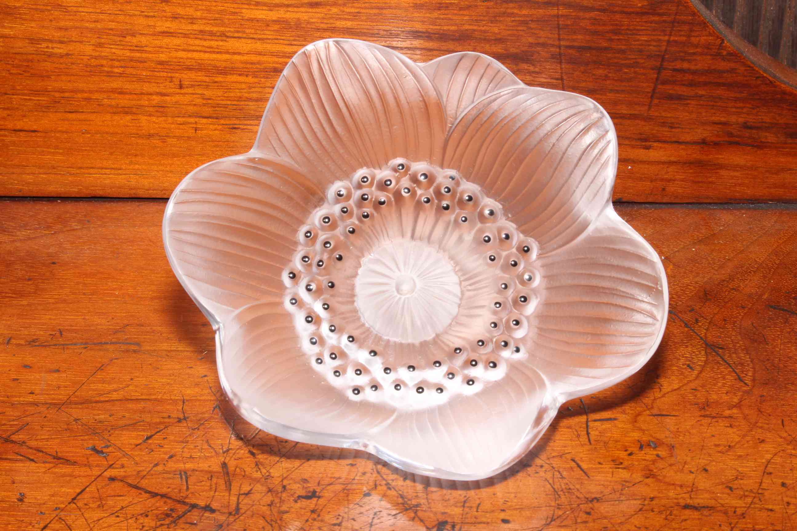 Lalique 'Fleur' paperweight.