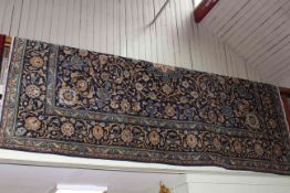 Fine hand knotted Persian Kashan carpet, 3.25 by 2.47.