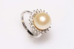 Sterling Silver AAA South Sea Pearl with Zircon ring, size P.