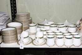 Royal Albert Paragon Elgin dinner service, approximately 100 pieces.