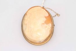 9 carat gold mounted cameo brooch, 4.4cm by 3cm.