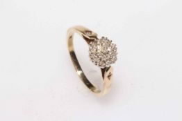 9 carat yellow gold and diamond cluster ring, size S.