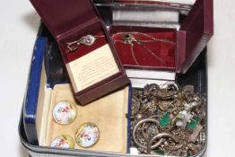 Collection of mostly silver costume jewellery.