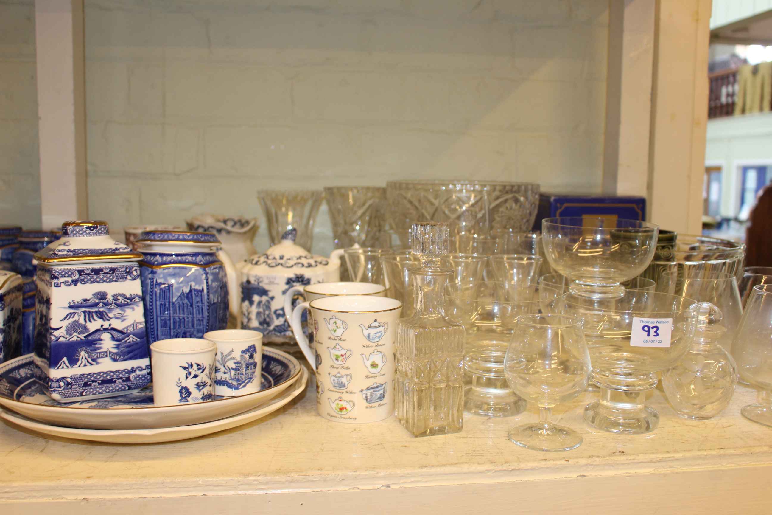 Collection of dinnerwares, Ringtons, Victorian porcelain, glass, Lilliput Lane, etc. - Image 4 of 4