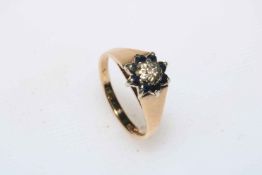 Diamond and sapphire cluster 9 carat gold ring, size K.