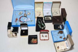 Collection of mostly silver and gold jewellery including 9 carat gold pendant necklaces.