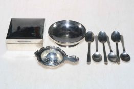 Silver cigarette box, London 1942, tea strainer and bowl, London 1945/46, and six teaspoons,