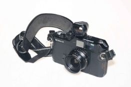 Voigtlander Bessa-R camera (00102067) with Skopar 25mm lens (9930223) and viewfinder.