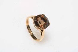 9 carat gold smokey quartz ring, size K.