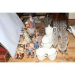 Collection of eight Lladro figurines including 2332, 2389, 2322, 2321 etc, Wedgwood Country Ware,