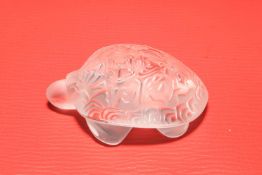 Lalique turtle, boxed, 4cm high.