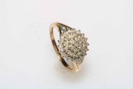 Diamond cluster 9 carat gold ring, size N/O.