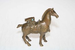 Chinese bronze horse with insect, 15cm.