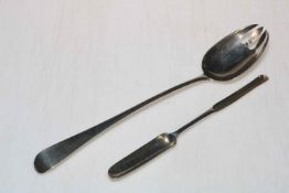George III silver marrow scoop, London 1761, and Eley & Fearn silver salad fork, London 1805 (2).