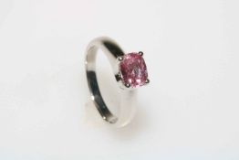 Pink sapphire and 18 carat gold ring, sapphire 1.33 carat, size L.