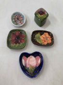 Four small Moorcroft pin trays and ring box (5).