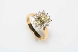 18 carat gold diamond cluster ring,