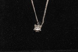 Diamond and white gold pendant, having approximately 0.