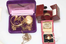 Collection of jewellery including three 9 carat gold rings, 9 carat gold cameo brooch,