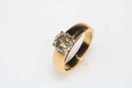 18 carat yellow gold brilliant cut solitaire diamond ring, diamond totalling 2.20 carats, size P.