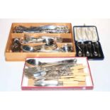 Case of silver spoons and a collection of Kings pattern EP cutlery.