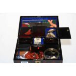 Jewellery box and collection of jewellery including 18 carat gold and platinum ring.