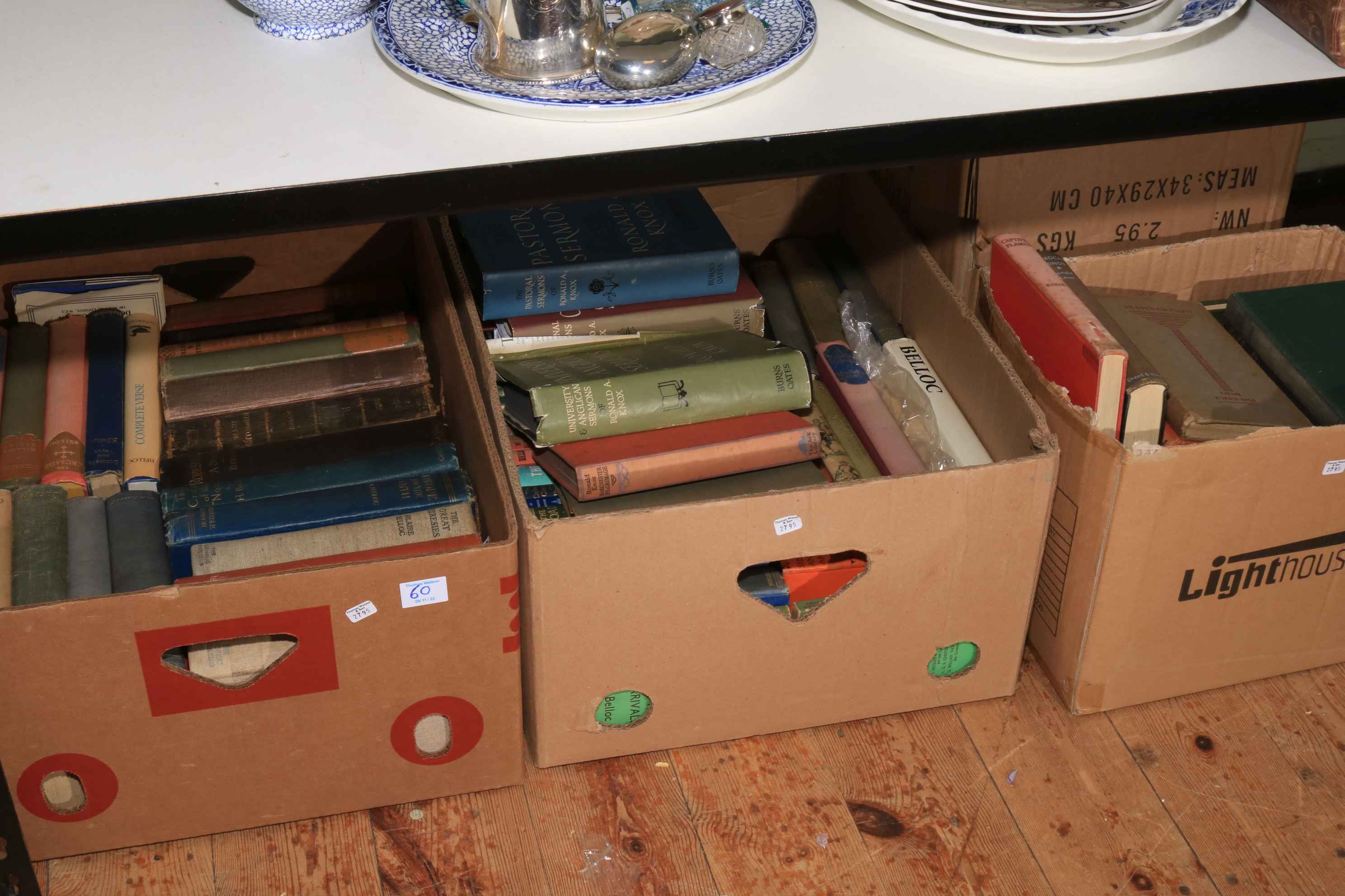 Seven boxes of books including Titanic, Shipping, novels, etc. - Bild 2 aus 2