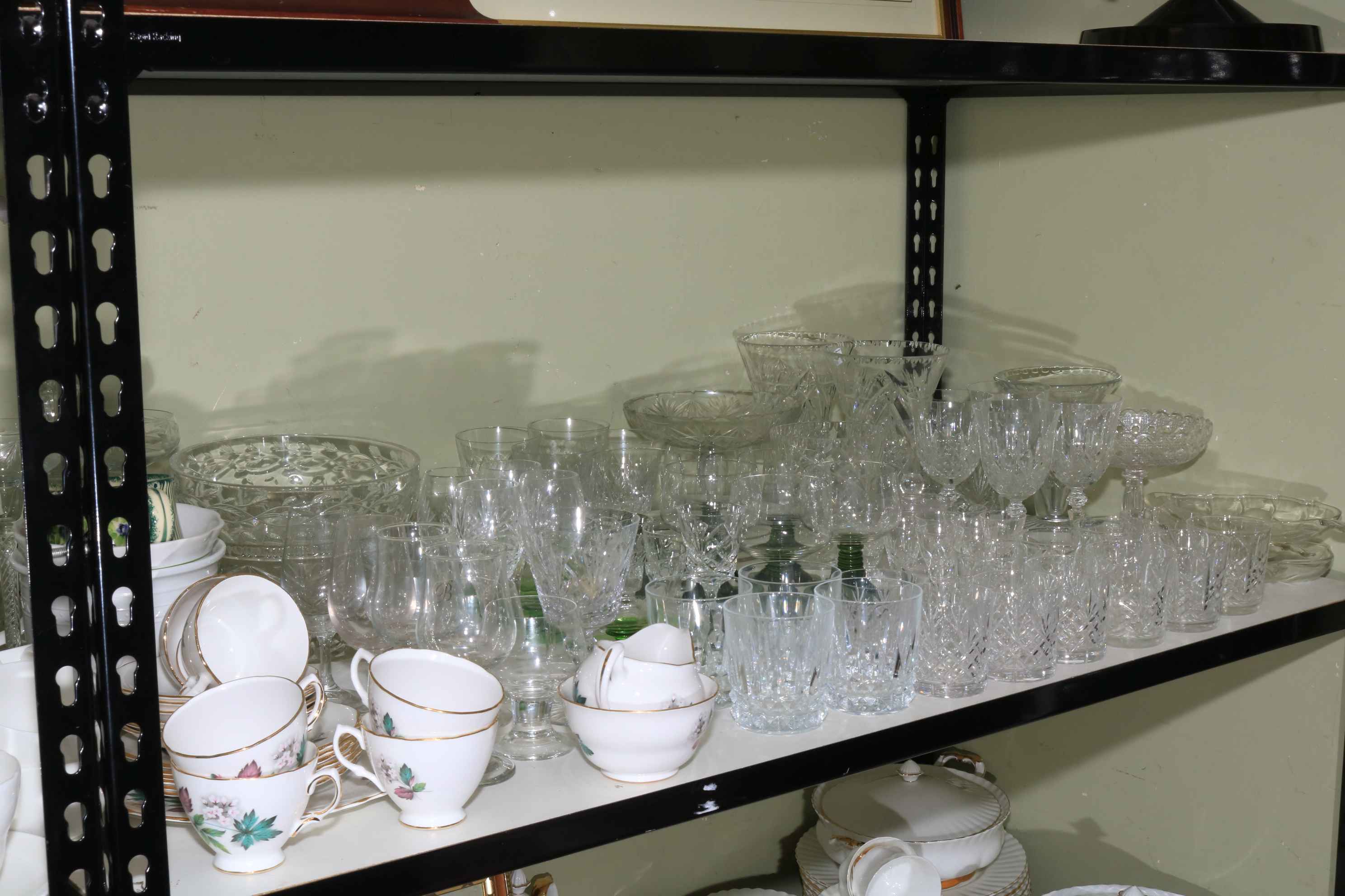 Collection of decorative porcelain, mantel clock, part teawares, glass, cased doll, prints, etc. - Bild 3 aus 4