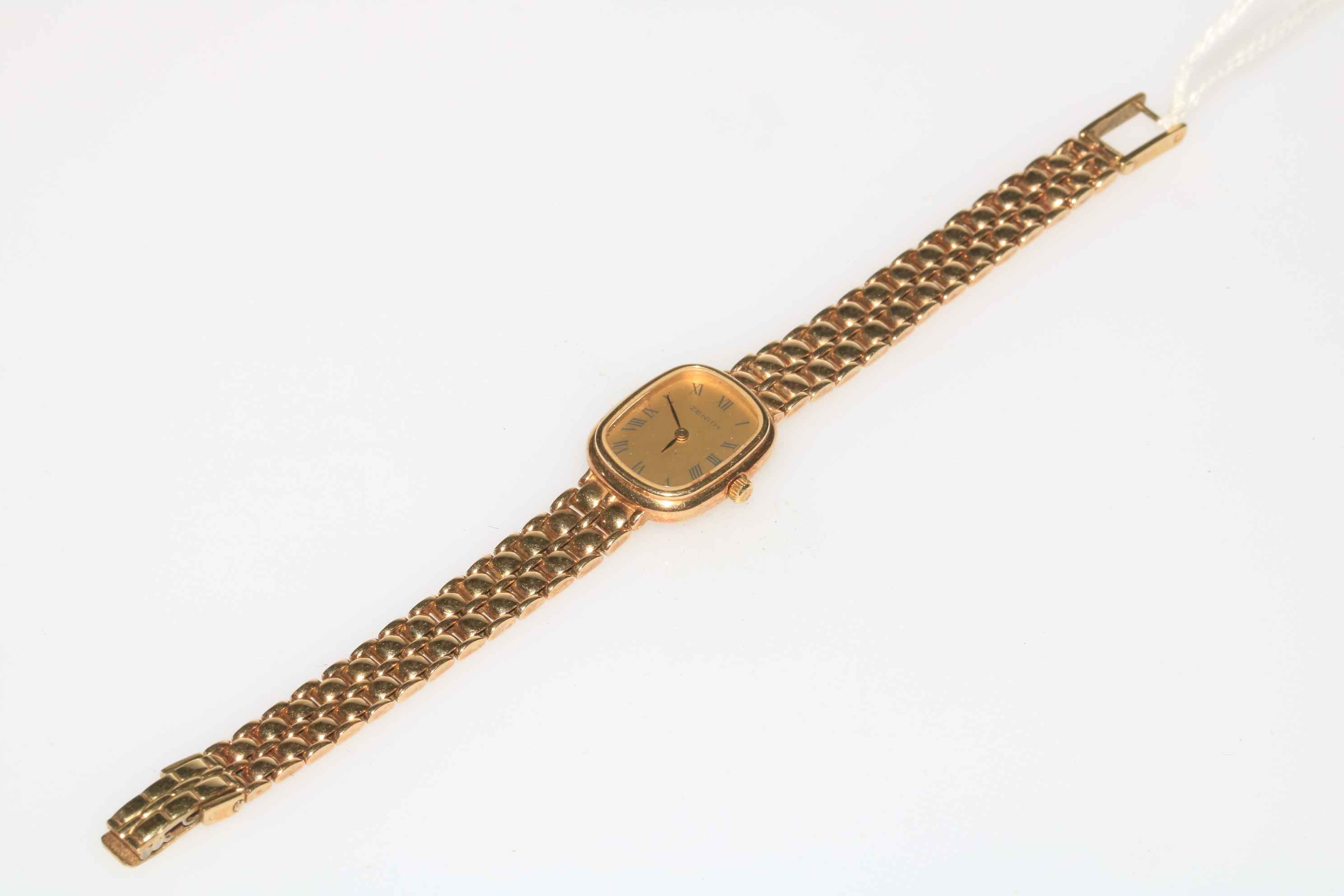 Zenith ladies 9 carat gold bracelet watch, with box.