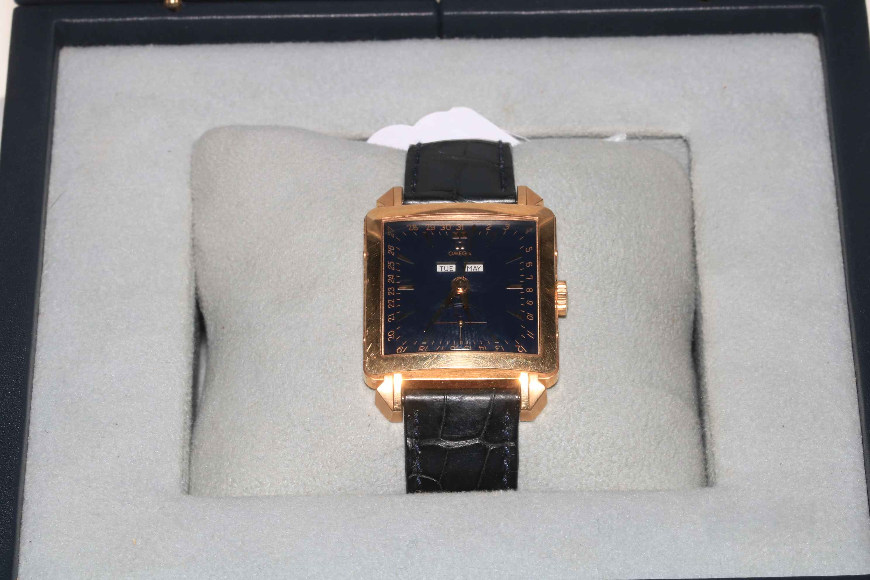 18 carat rose gold Omega Specialities Museum Collection 'Cosmic' Gents wristwatch, - Image 2 of 4