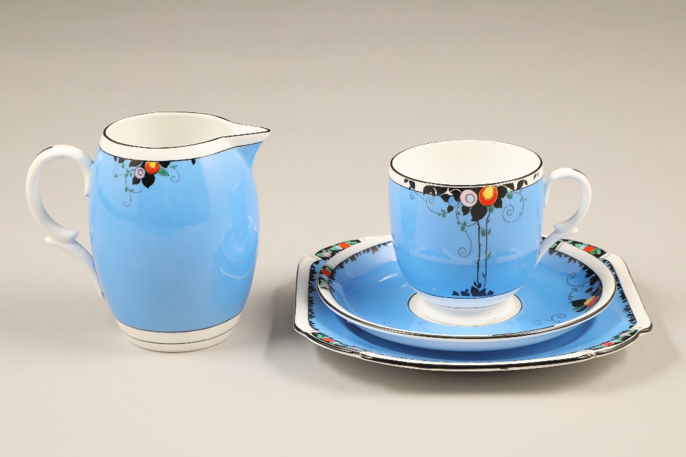 1920s Shelley Balloon Floral six person tea set, pattern number 11639, comprising six Lomond shape