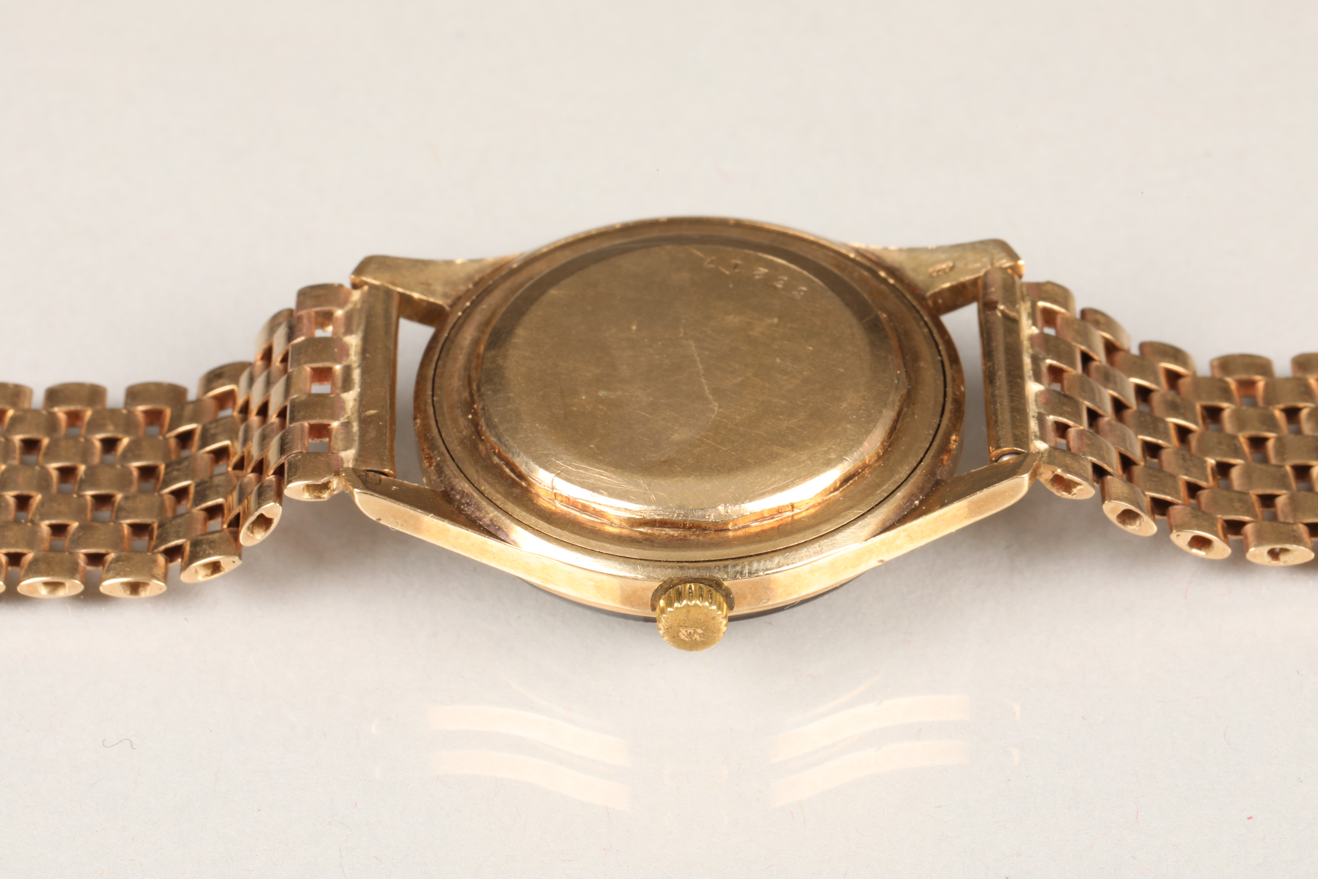 Gents 9 carat gold Jaeger-LeCoultre wristwatch, champagne dial with gilt baton hour markers, - Image 2 of 12