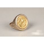 Gents unmarked yellow gold ring , with a mounted gold full sovereign, dated 1906 Total weight 17g