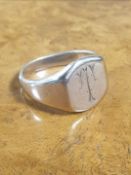 A gent's gold signet ring, marks rubbed, tests as 14ct, size S.
