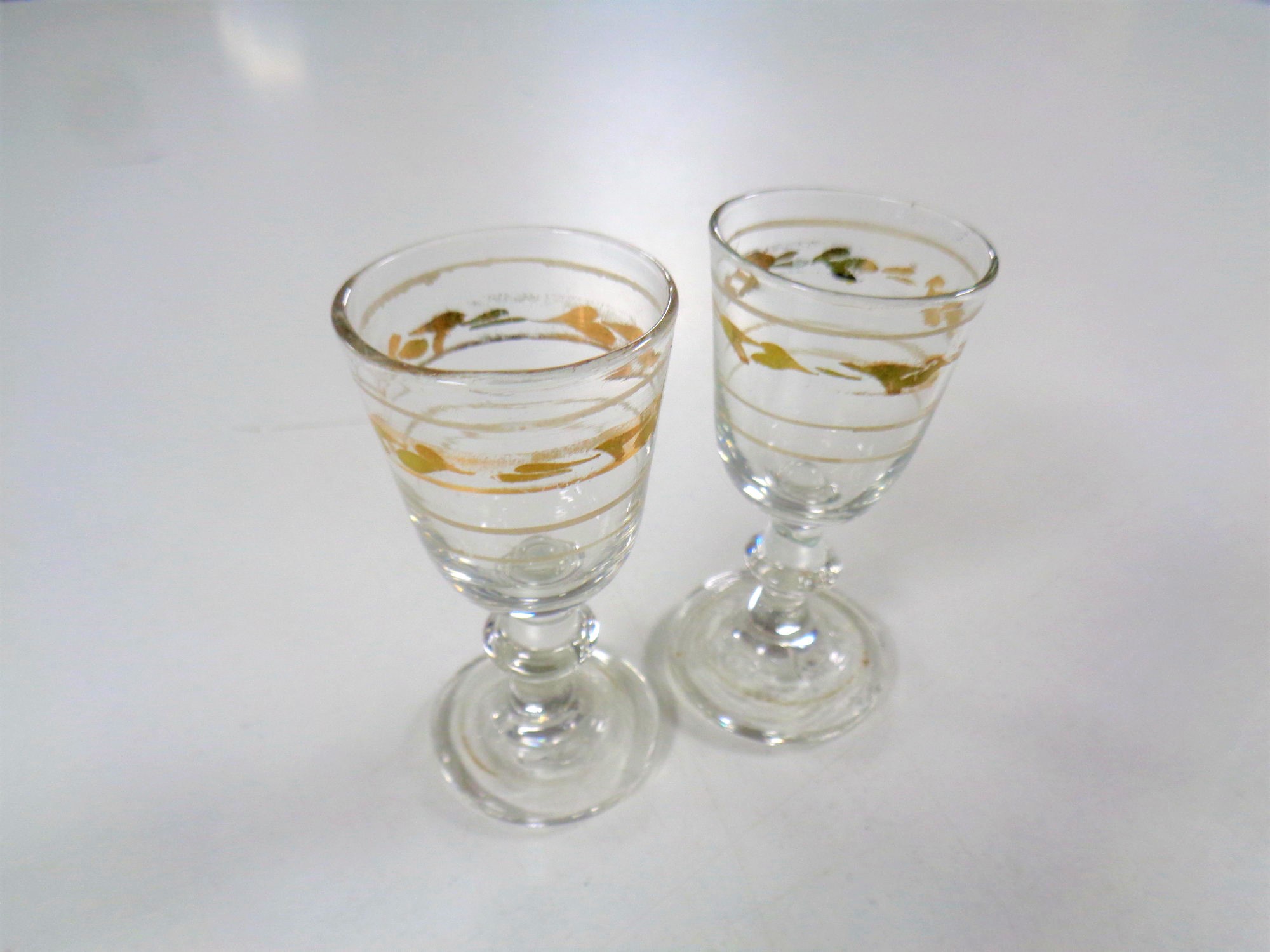 Two small Georgian liqueur glasses,