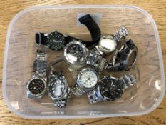 A group of gent's wristwatches including Seiko, Casio,