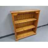 A set of pine open bookshelves, width 94 cm,