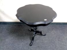A painted Italian style pedestal occasional table