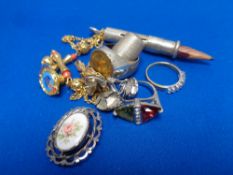 A small quantity of costume jewellery, dress ring,