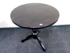 A Victorian style circular pedestal occasional table