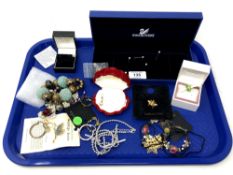 A tray of jewellery to include Links of London bracelet, Swarovski,