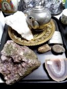 A tray of five pieces assorted rock and fossil samples, pair of brass plaques,