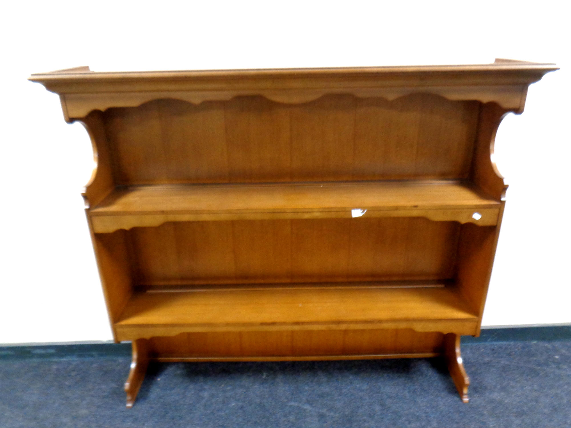 A circular teak extending dining table with leaf, length 160 cm, - Image 3 of 3