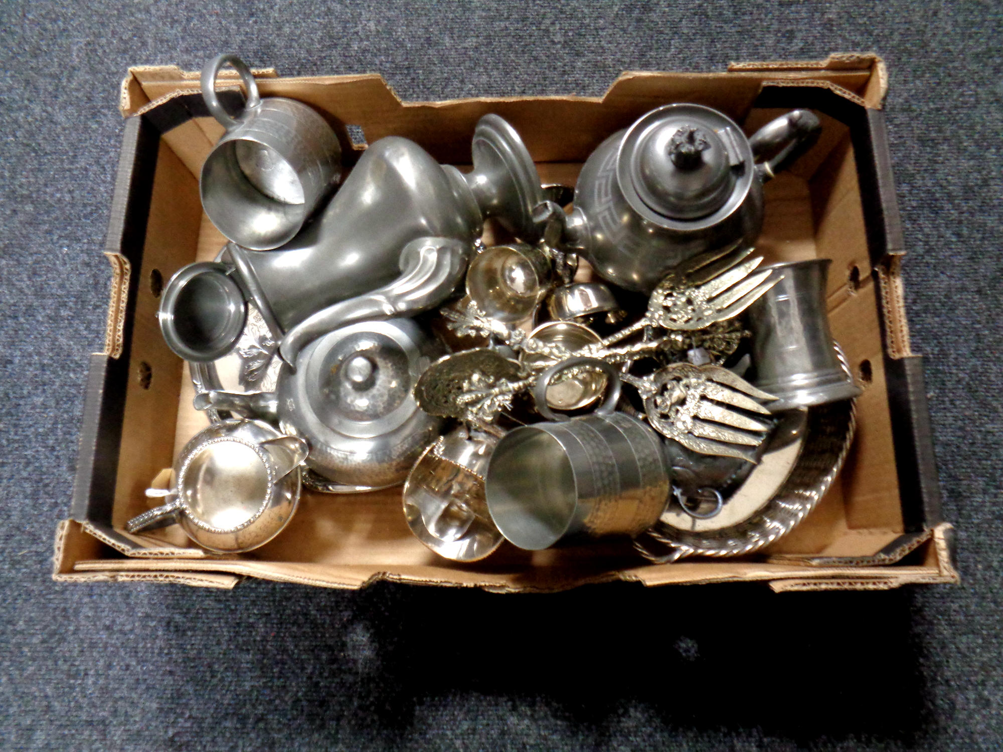 A quantity of silver plated pewter and stainless steel items
