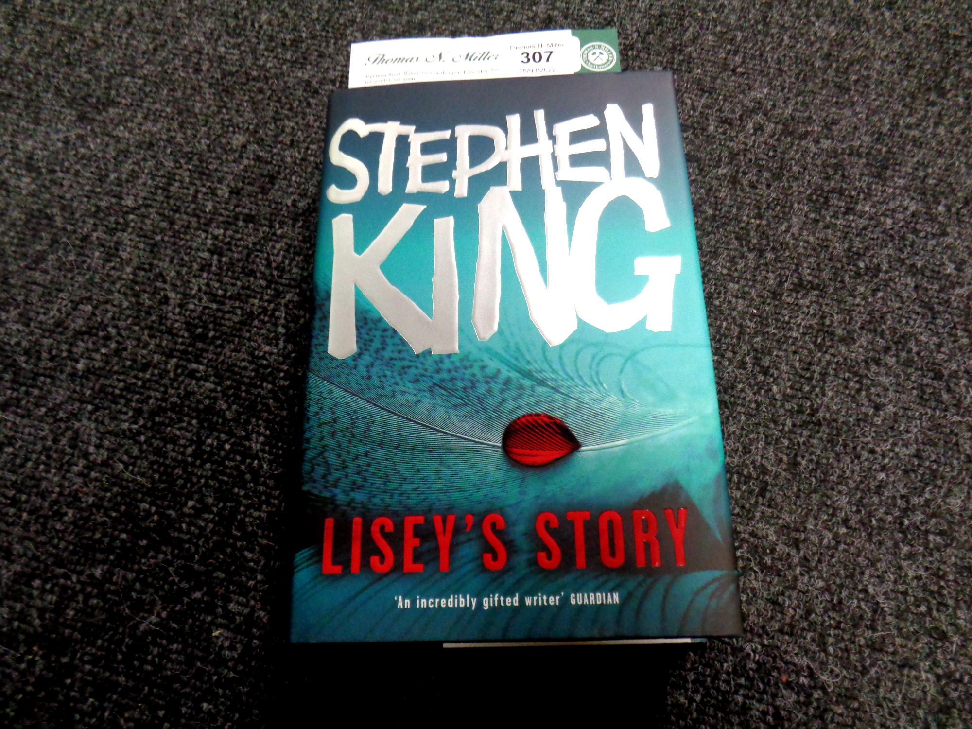 Stephen King : Lisey's Story, UK hardcover first edition, signed by King.
