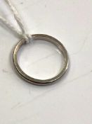 A platinum wedding band ring, size L, 2.8g.
