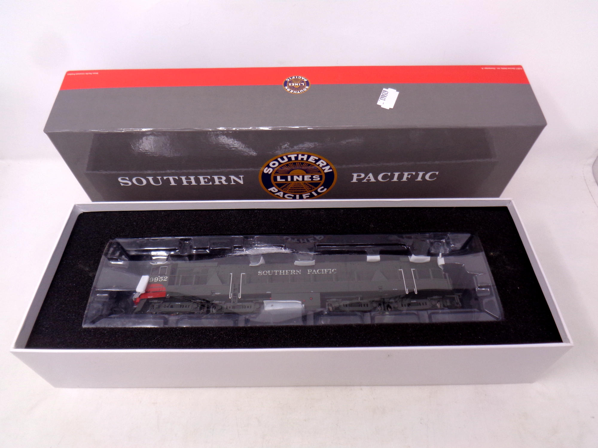 An Athearn Southern Pacific Lines U50 9952 Diesel Locomotive,