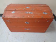 A painted antique wooden trunk (red)